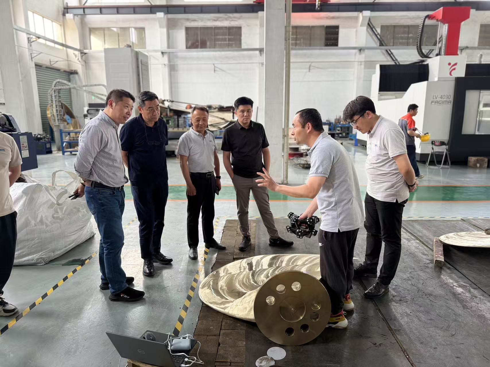 Zhenjiang Jin Ye Propeller Co., Ltd. Bienvenida al equipo de propulsión marítima de Kongsberg, y ambas partes tienen intercambios en profundidad